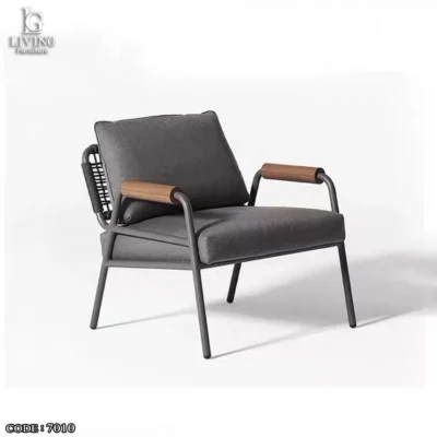 أندريا كرسي معدنى مودرن من ليفينج