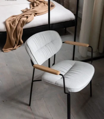 لونا كرسي مودرن أبيض من ليفينج