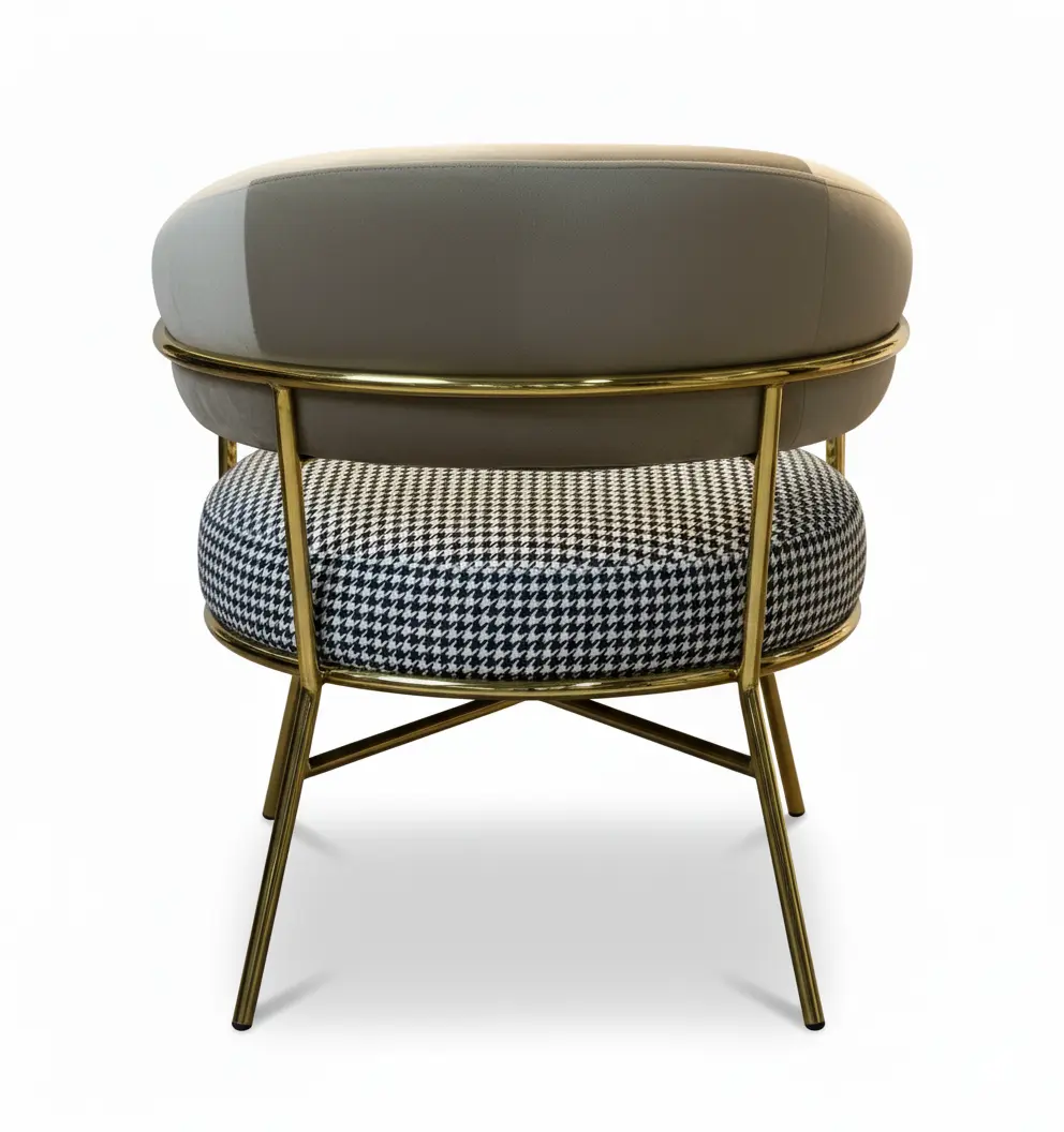 Generated Image September 28, 2025 - 4_10PM هيريتد كرسي جولد مودرن من ليفينج - الصورة 4