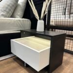 أفينا غرفة نوم ماستر مودرن أبيض وأسود من Living - الصورة 4