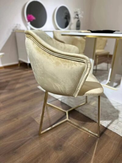 ⁦سفرة أڤا مودرن فخمة من Living⁩ - الصورة ⁦9⁩