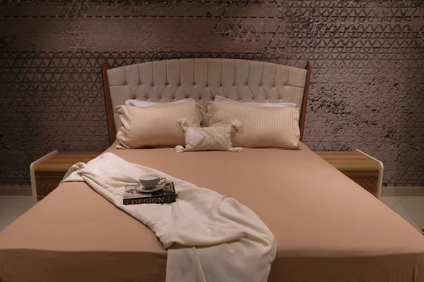 ماربيلا غرفة نوم رئيسية كلاسيك من Living (3) ماربيلا غرفة نوم رئيسية كلاسيك من Living - الصورة 3