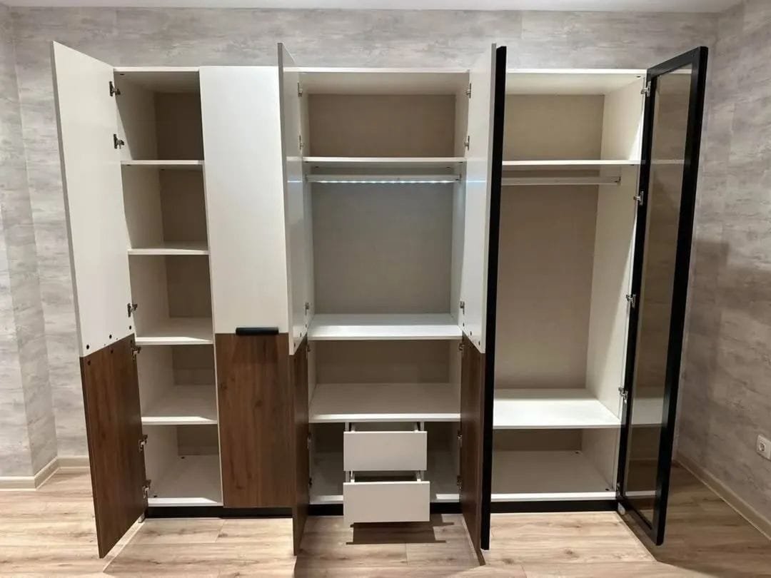 مارفيلا غرفة نوم ماستر مودرن من Living (4) مارفيلا غرفة نوم ماستر مودرن من Living - الصورة 4