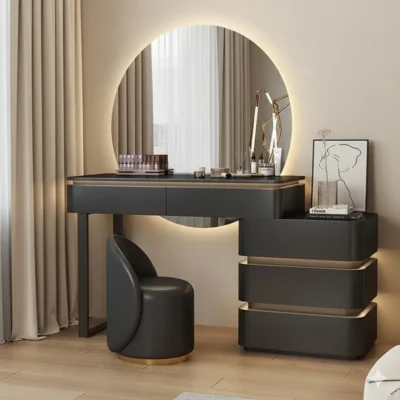 أوريـــسـا تسريحة مودرن بإضاءة محيطية ولمسات ذهبية