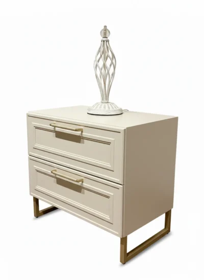 أورورا كومود كلاسيكي بتشطيب عاجي فاخر