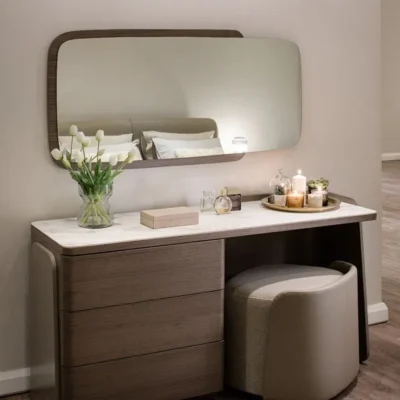 أورناتا تسريحة خشبية بتصميم عصري فخم